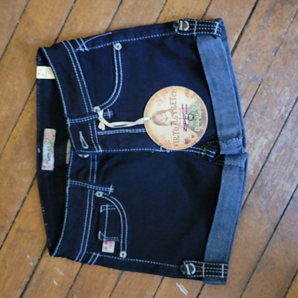 BNWT girls shorts